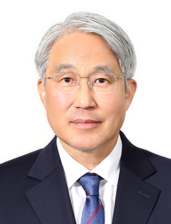 Chancellor Kim Joon Hyung