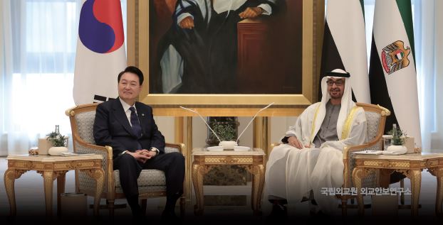 최근 아랍에미리트(UAE)의 대외정책 분석: 모하메드 대통령의 리더십을 중심으로